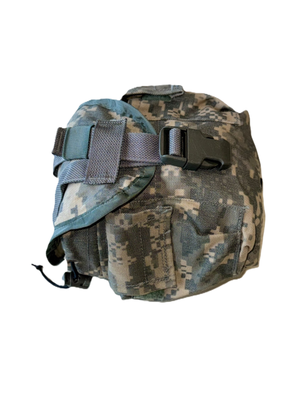 ACU MOLLE II Canteen Utility Pouch